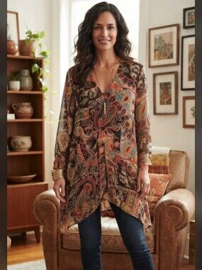 Zoey & Beth Plus Boho Paisley V-Neck Tunic in Multi-Color